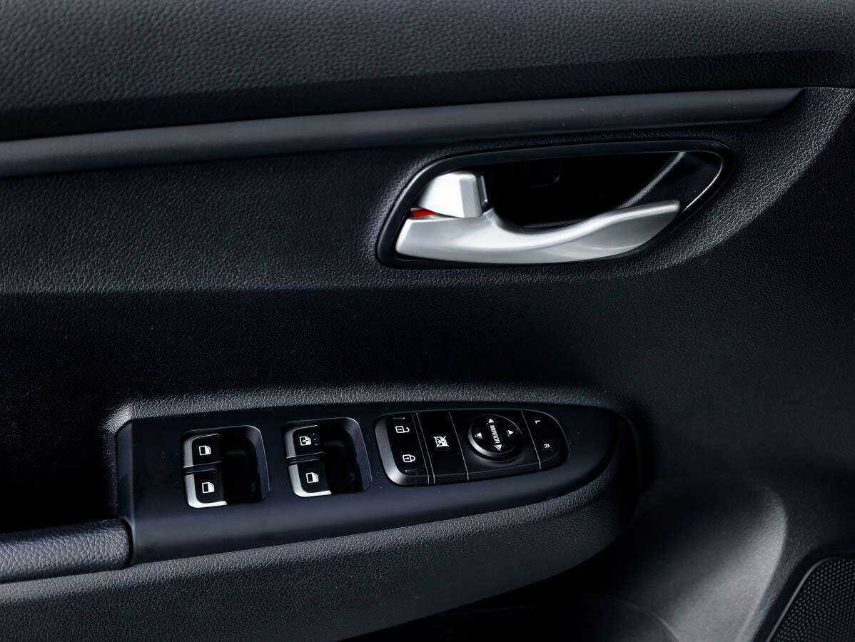 Б/У Киа Рио 2019 года. Фото: #12