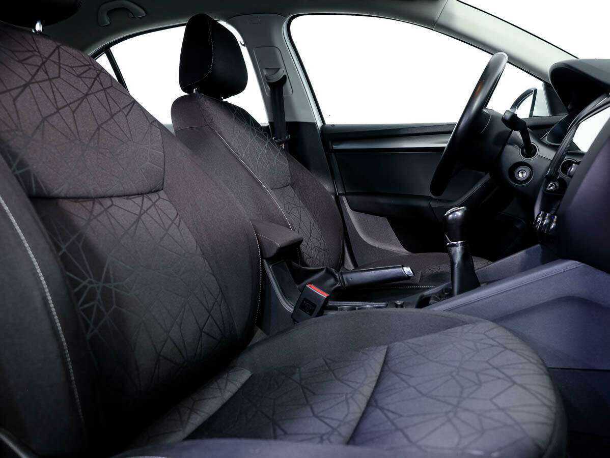 Б/У Шкода Октавия 2018 года. Фото: #13