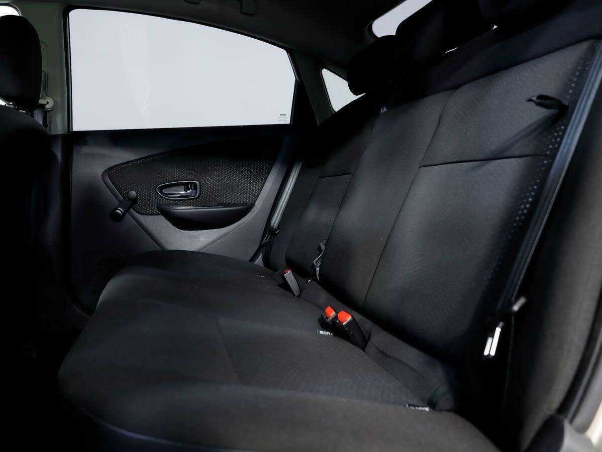 Б/У Ниссан Альмера 2017 года. Фото: #10