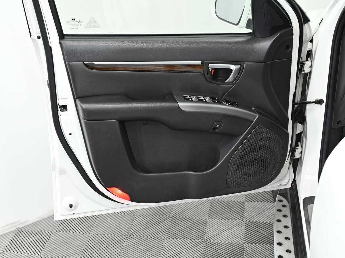 Б/У Хендай Санта Фе 2012 года. Фото: #11