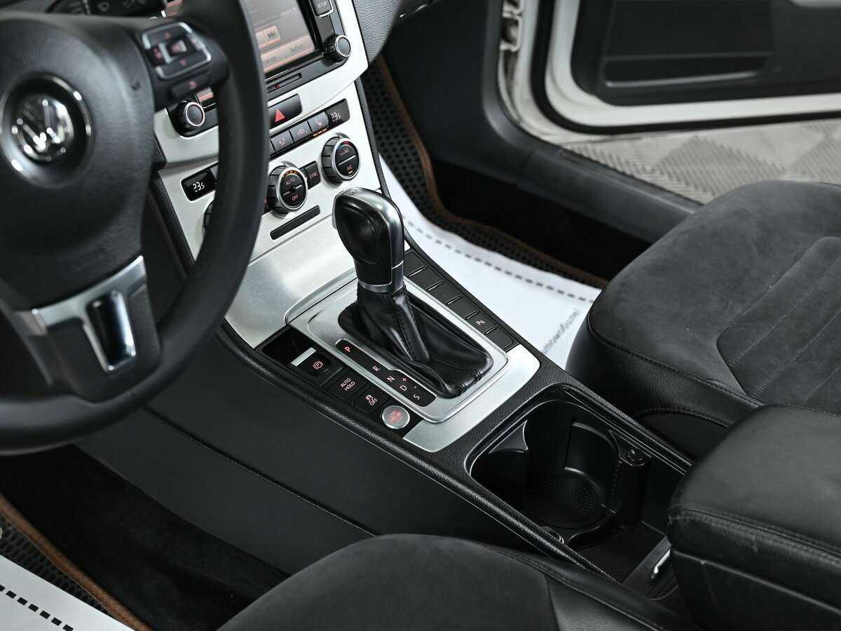 Б/У Фольксваген Пассат 2013 года. Фото: #7