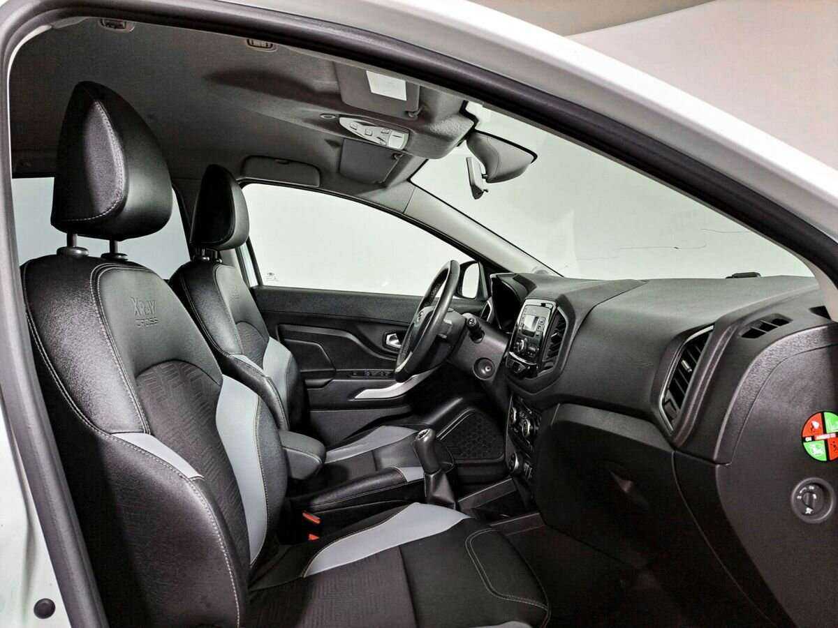 Б/У Лада (ВАЗ) ИКСРЭЙ 2019 года. Фото: #8