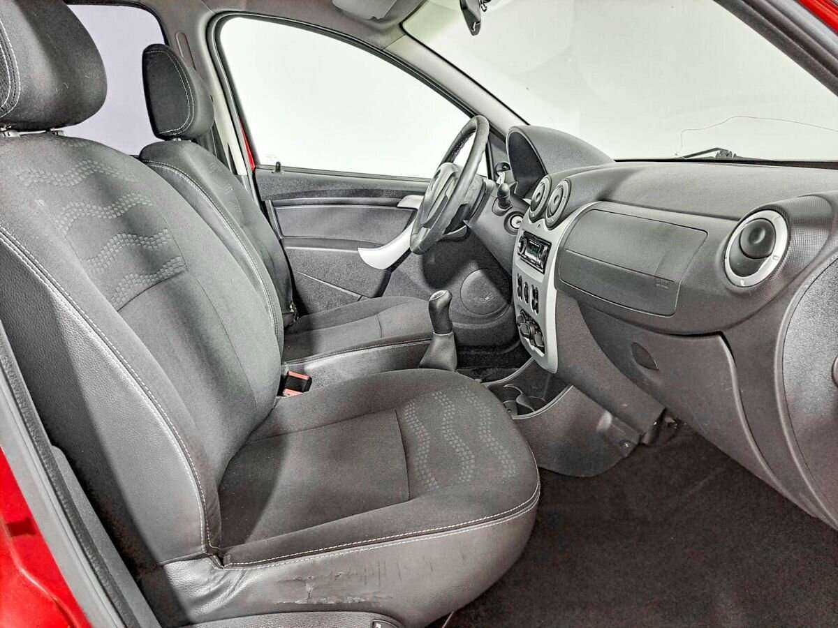 Б/У Рено Сандеро 2012 года. Фото: #8