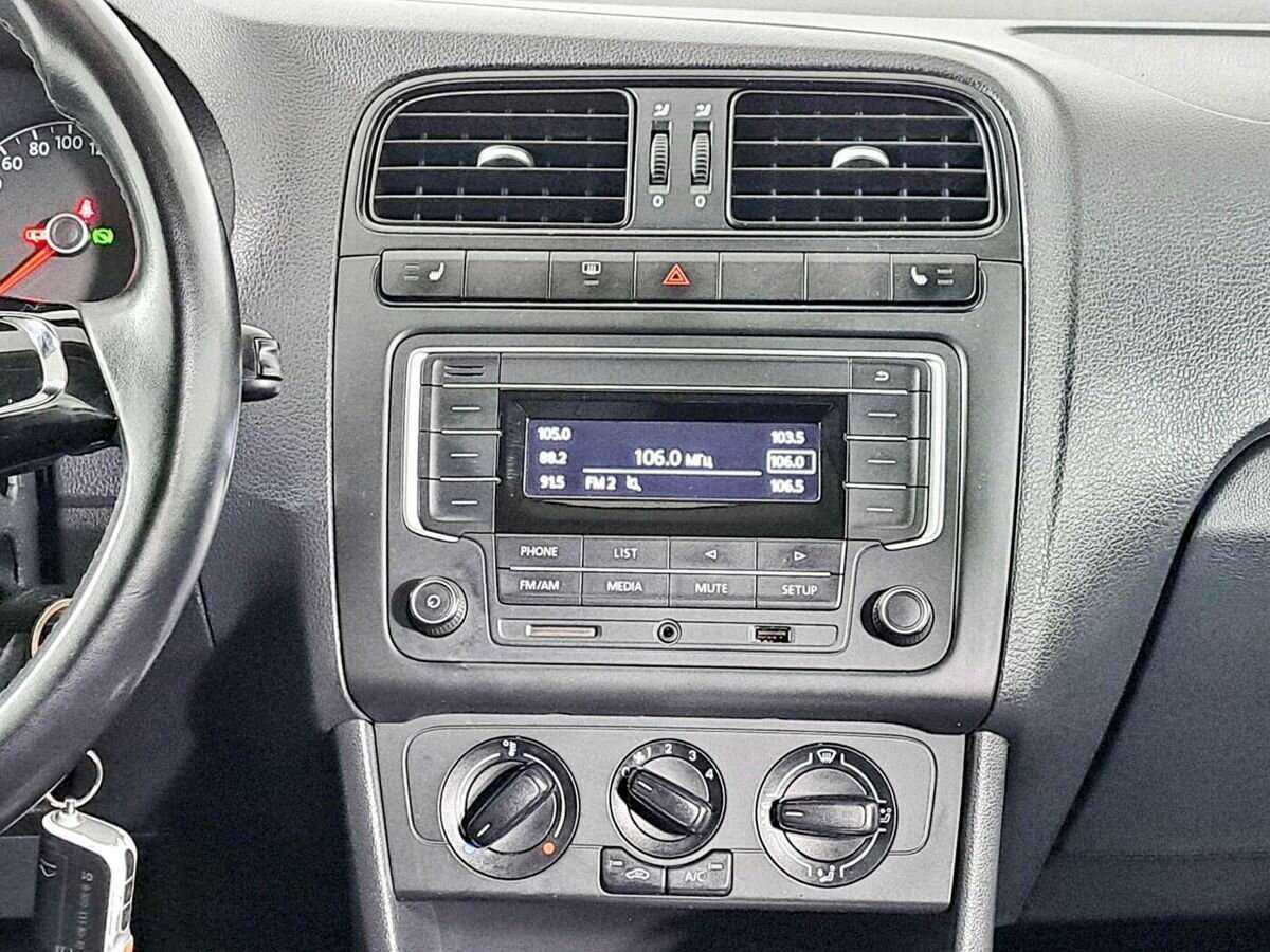 Б/У Фольксваген Поло 2016 года. Фото: #12