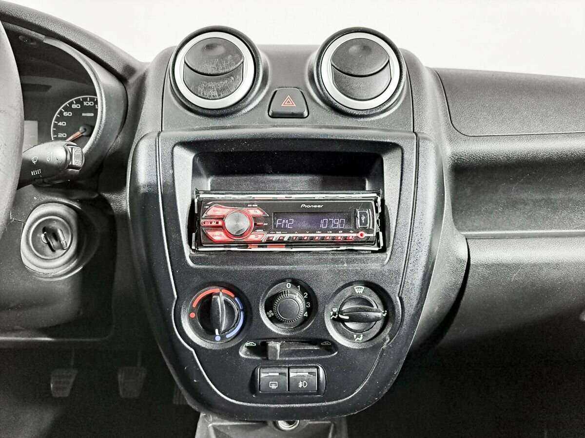 Б/У Лада (ВАЗ) Гранта 2017 года. Фото: #12