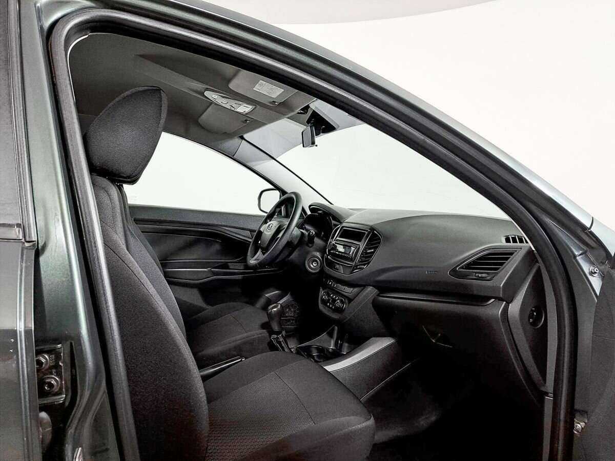 Б/У Лада (ВАЗ) Веста 2017 года. Фото: #7