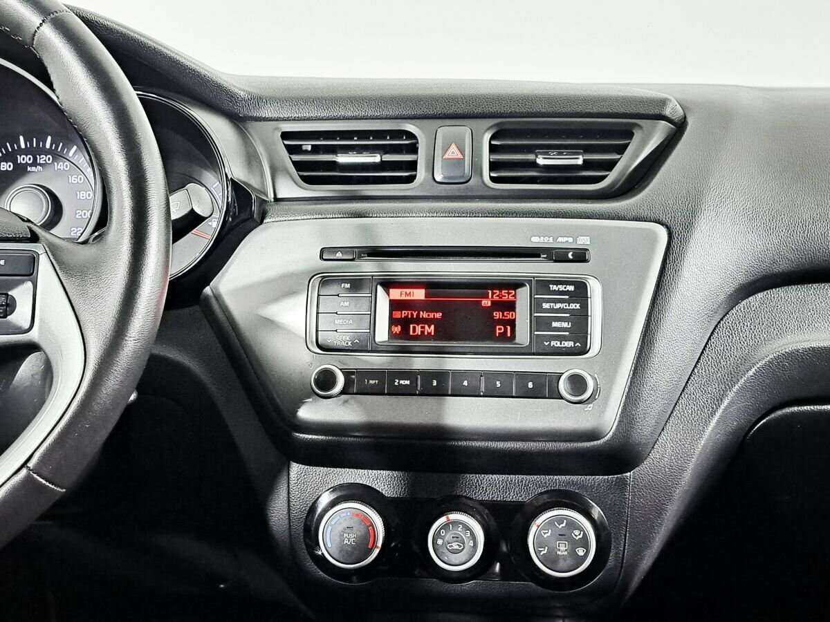 Б/У Киа Рио 2017 года. Фото: #10