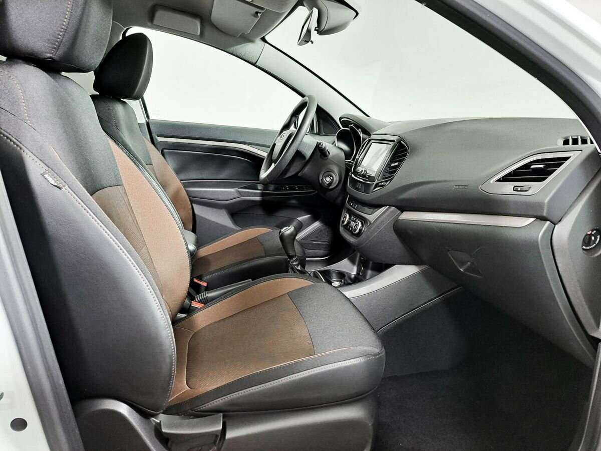 Б/У Лада (ВАЗ) Веста 2018 года. Фото: #8