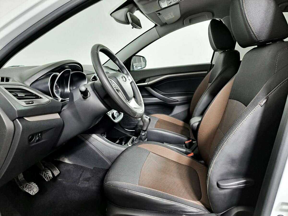 Б/У Лада (ВАЗ) Веста 2018 года. Фото: #13