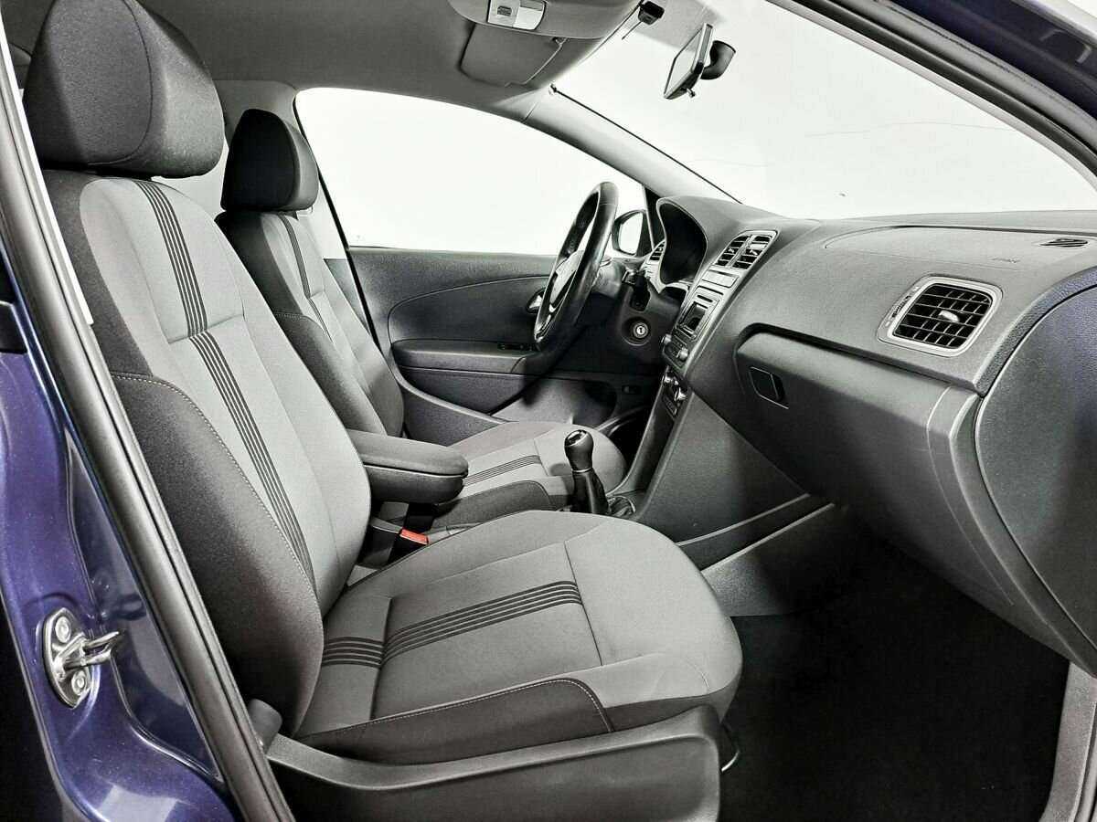 Б/У Фольксваген Поло 2016 года. Фото: #6