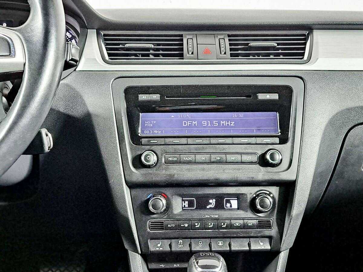 Б/У Шкода Рапид 2014 года. Фото: #9