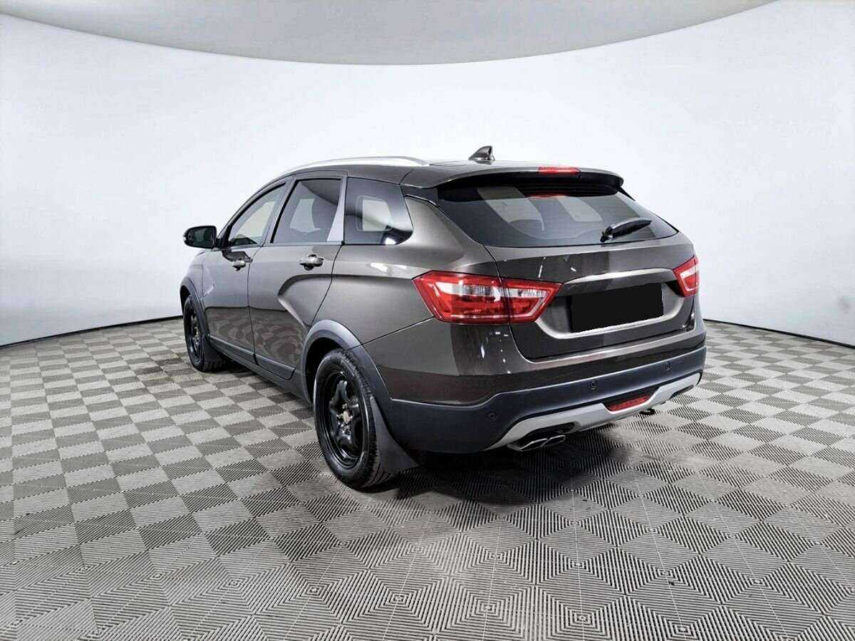 Б/У Лада (ВАЗ) Веста 2017 года. Фото: #6