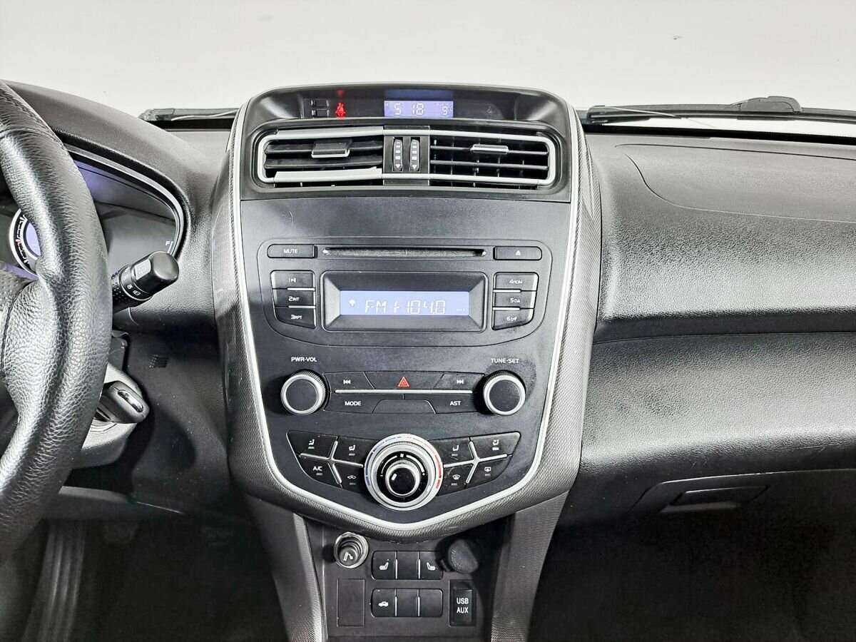 Б/У Лифан Икс60 2017 года. Фото: #12