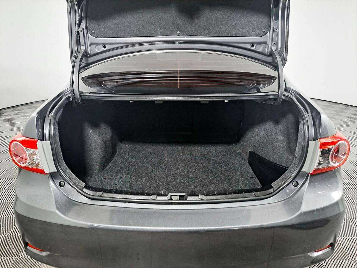 Б/У Тойота Королла 2012 года. Фото: #7