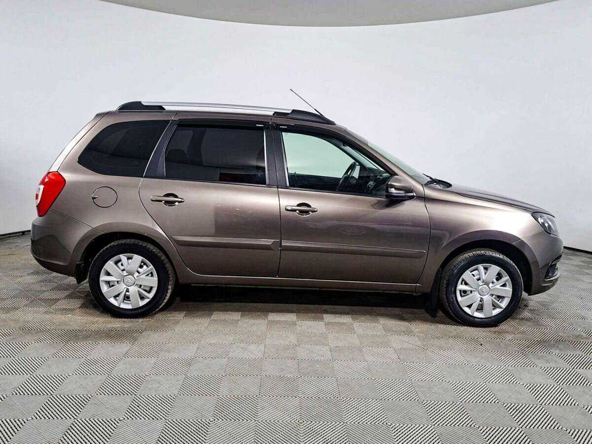 Б/У Лада (ВАЗ) Гранта 2019 года. Фото: #3