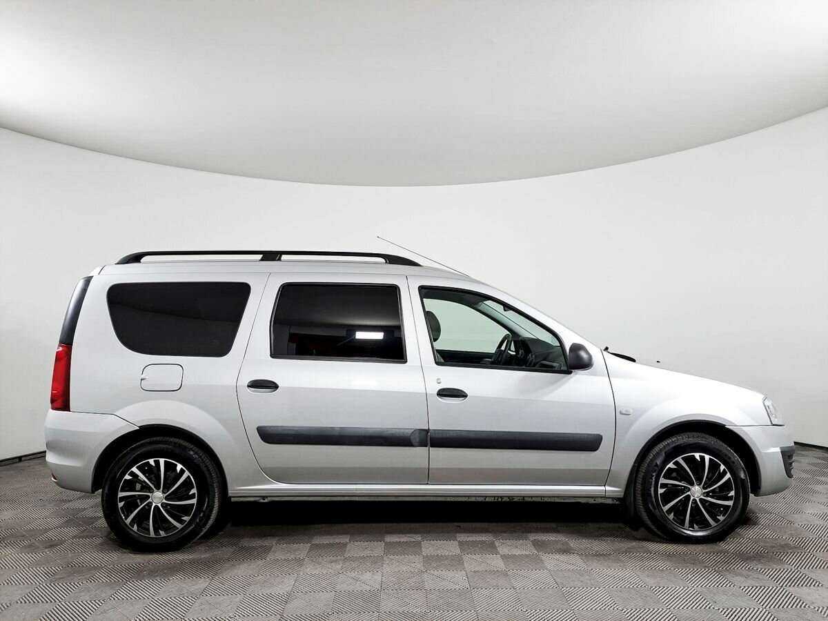 Б/У Лада (ВАЗ) Ларгус 2019 года. Фото: #3