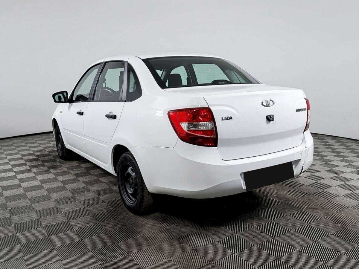 Б/У Лада (ВАЗ) Гранта 2017 года. Фото: #6