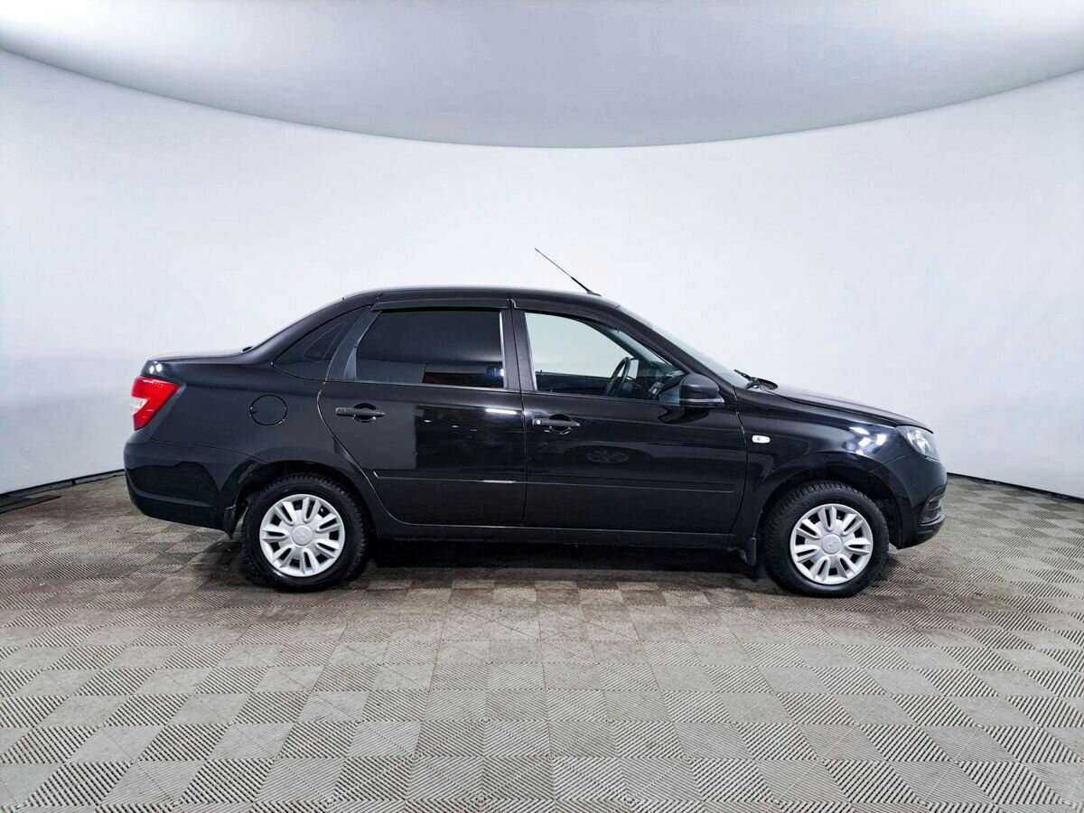 Б/У Лада (ВАЗ) Гранта 2021 года. Фото: #3