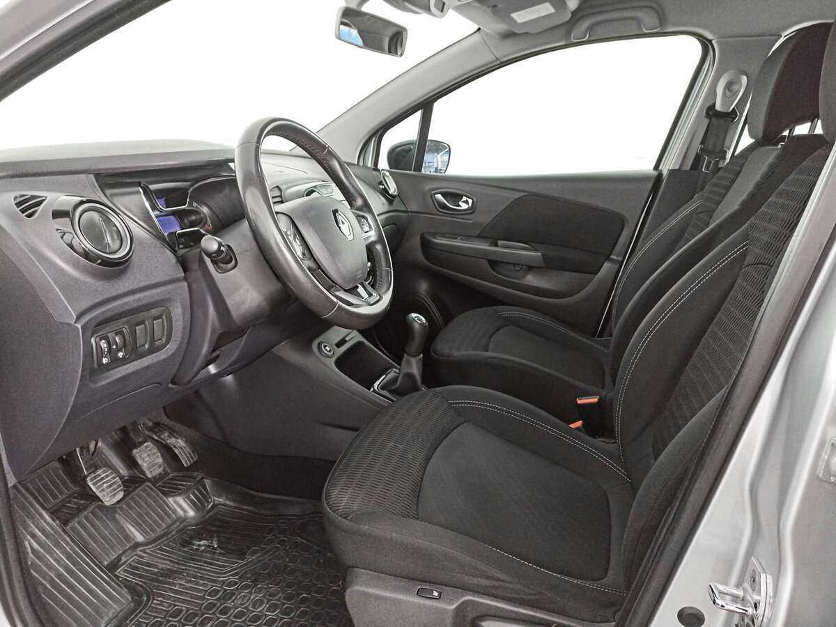 Б/У Рено Каптюр 2018 года. Фото: #13