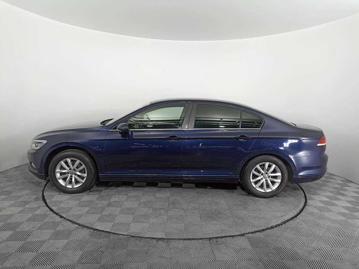 Б/У Фольксваген Пассат 2016 года. Фото: #7