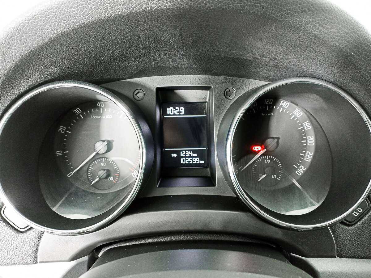 Б/У Шкода Йети 2015 года. Фото: #10