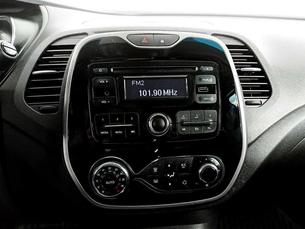 Б/У Рено Каптюр 2016 года. Фото: #10