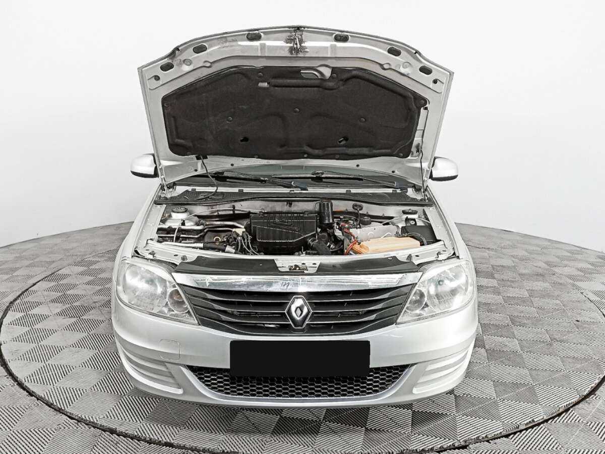 Б/У Рено Логан 2012 года. Фото: #8