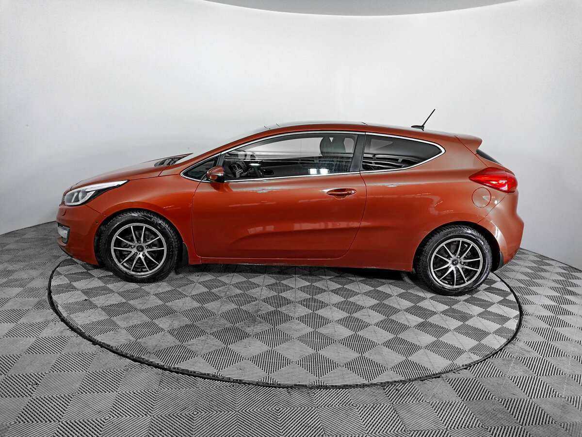 Б/У Киа Сид 2013 года. Фото: #7