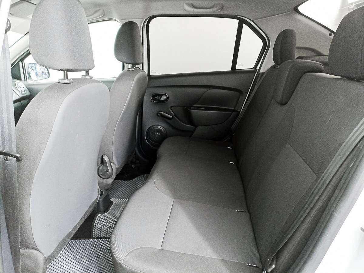 Б/У Рено Логан 2018 года. Фото: #9