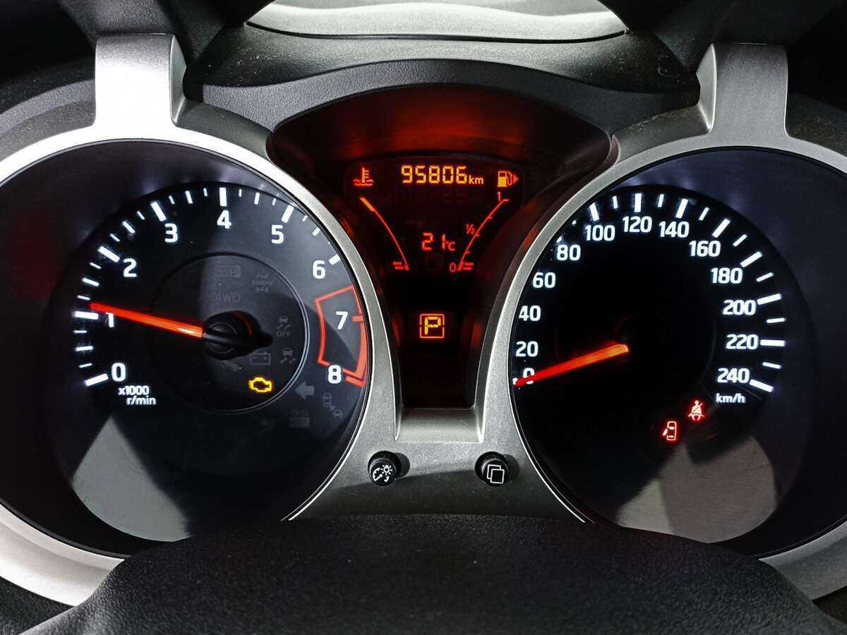 Б/У Ниссан Жук 2014 года. Фото: #10