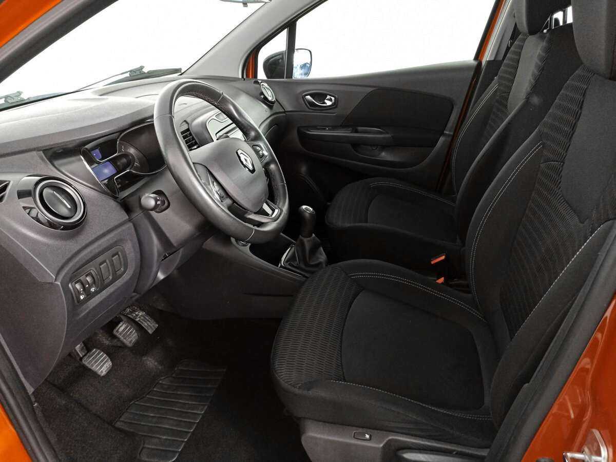 Б/У Рено Каптюр 2016 года. Фото: #13