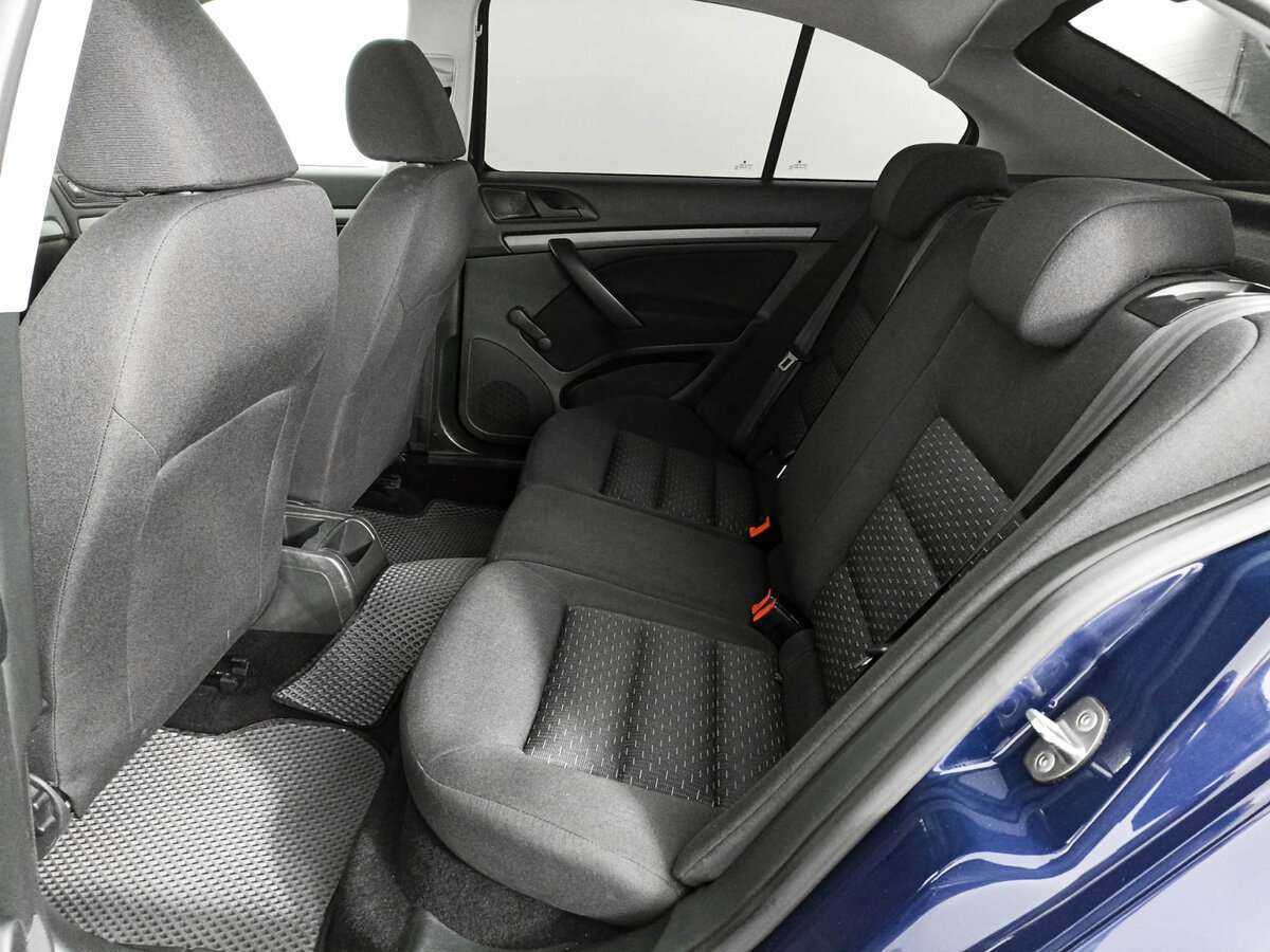 Б/У Шкода Октавия 2012 года. Фото: #7