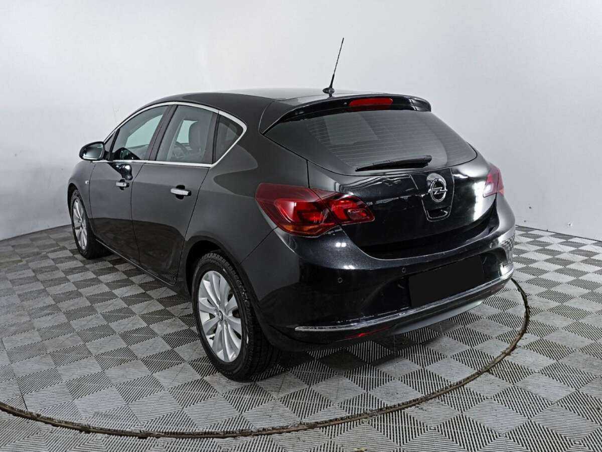 Б/У Опель Астра 2012 года. Фото: #6