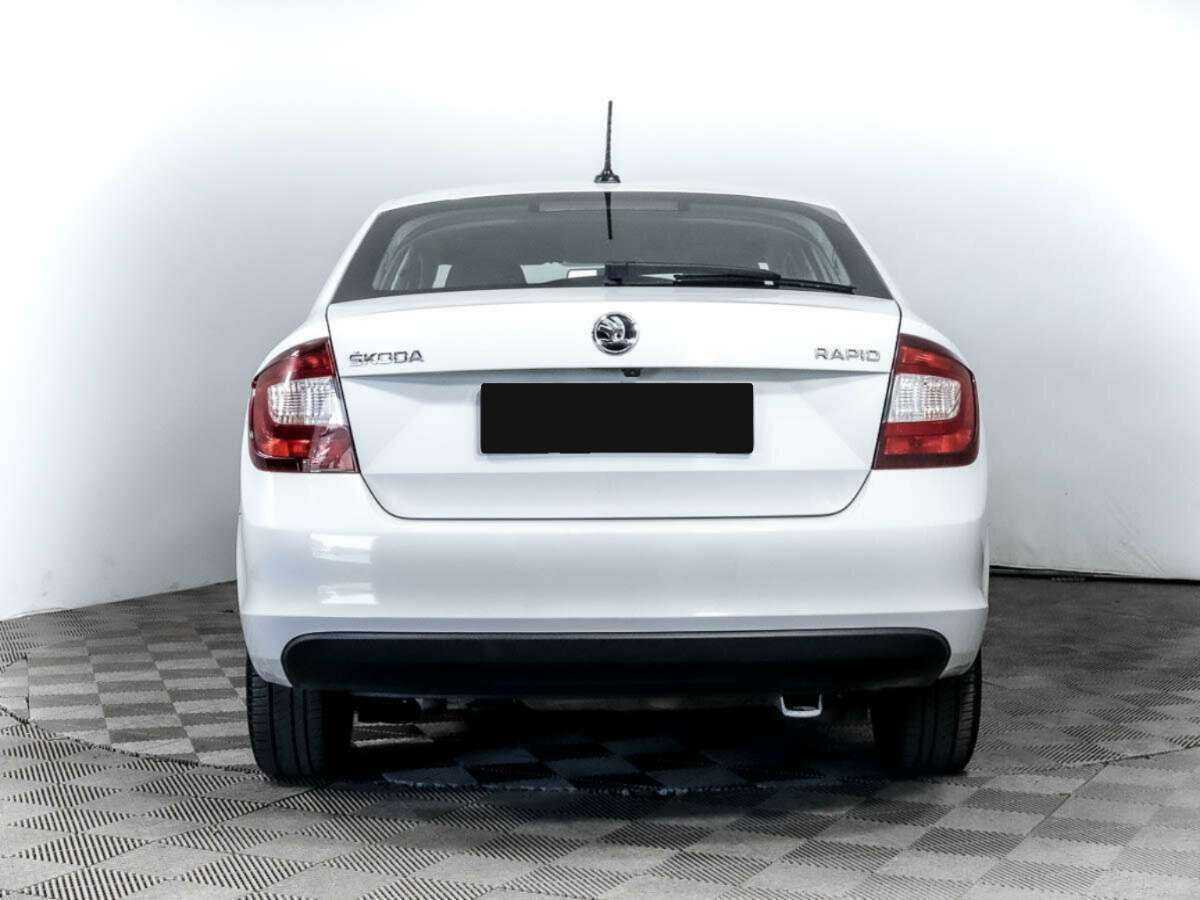 Б/У Шкода Рапид 2019 года. Фото: #4