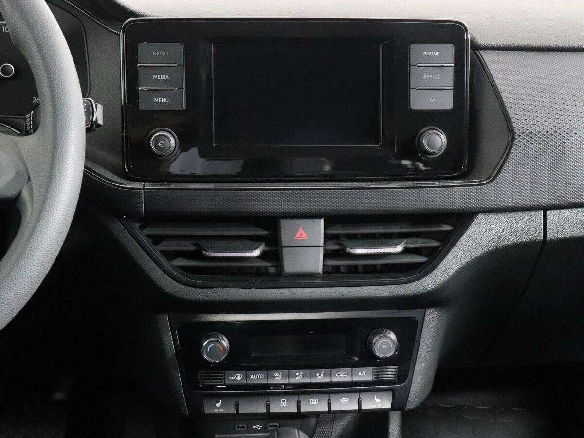 Б/У Фольксваген Поло 2022 года. Фото: #11