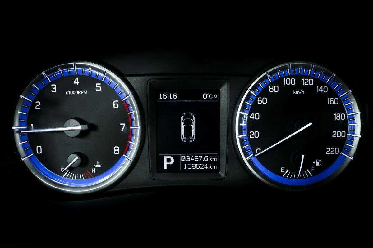 Б/У Сузуки С-Икс4 2014 года. Фото: #9