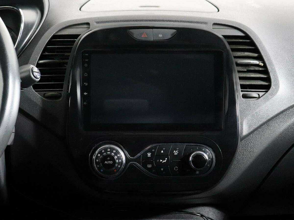 Б/У Рено Каптюр 2017 года. Фото: #12