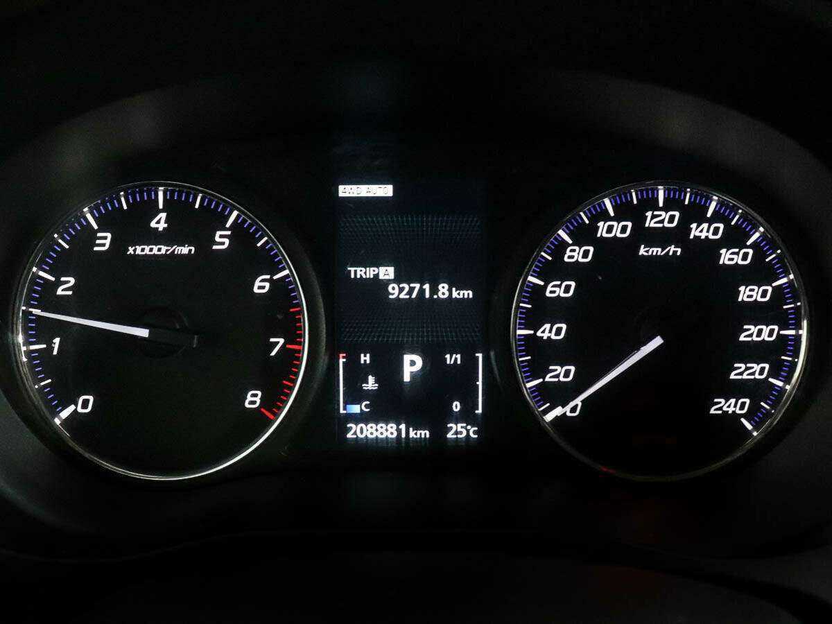 Б/У Митсубиши Оутлэндер 2012 года. Фото: #8