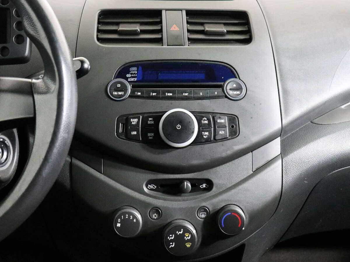 Б/У Шевроле Спарк 2013 года. Фото: #11