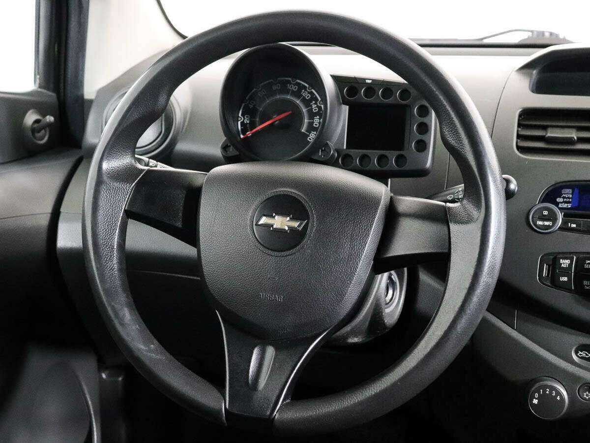 Б/У Шевроле Спарк 2013 года. Фото: #12