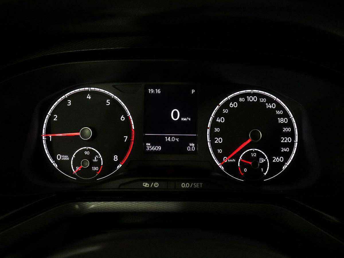 Б/У Фольксваген Поло 2022 года. Фото: #9