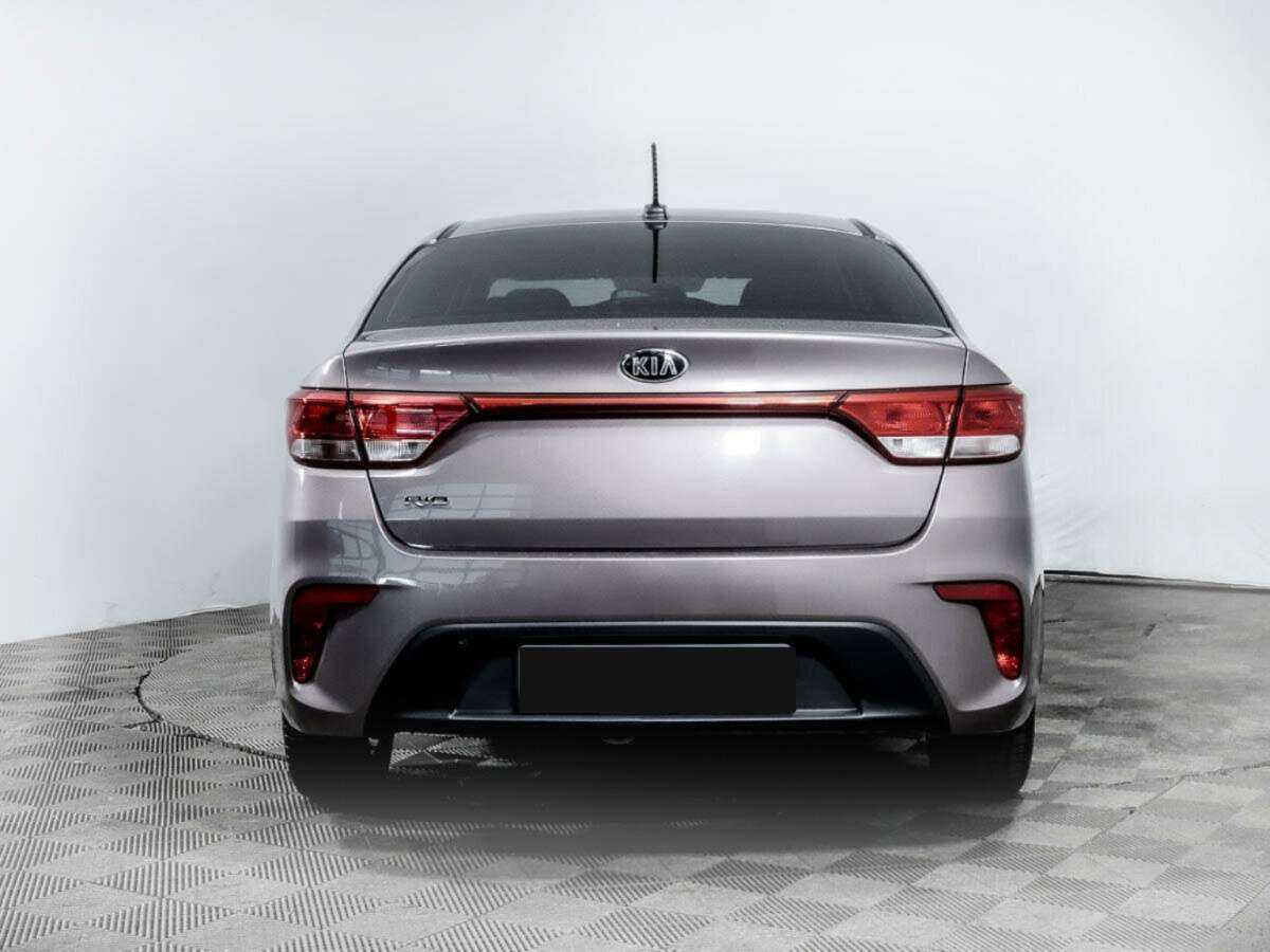 Б/У Киа Рио 2018 года. Фото: #4