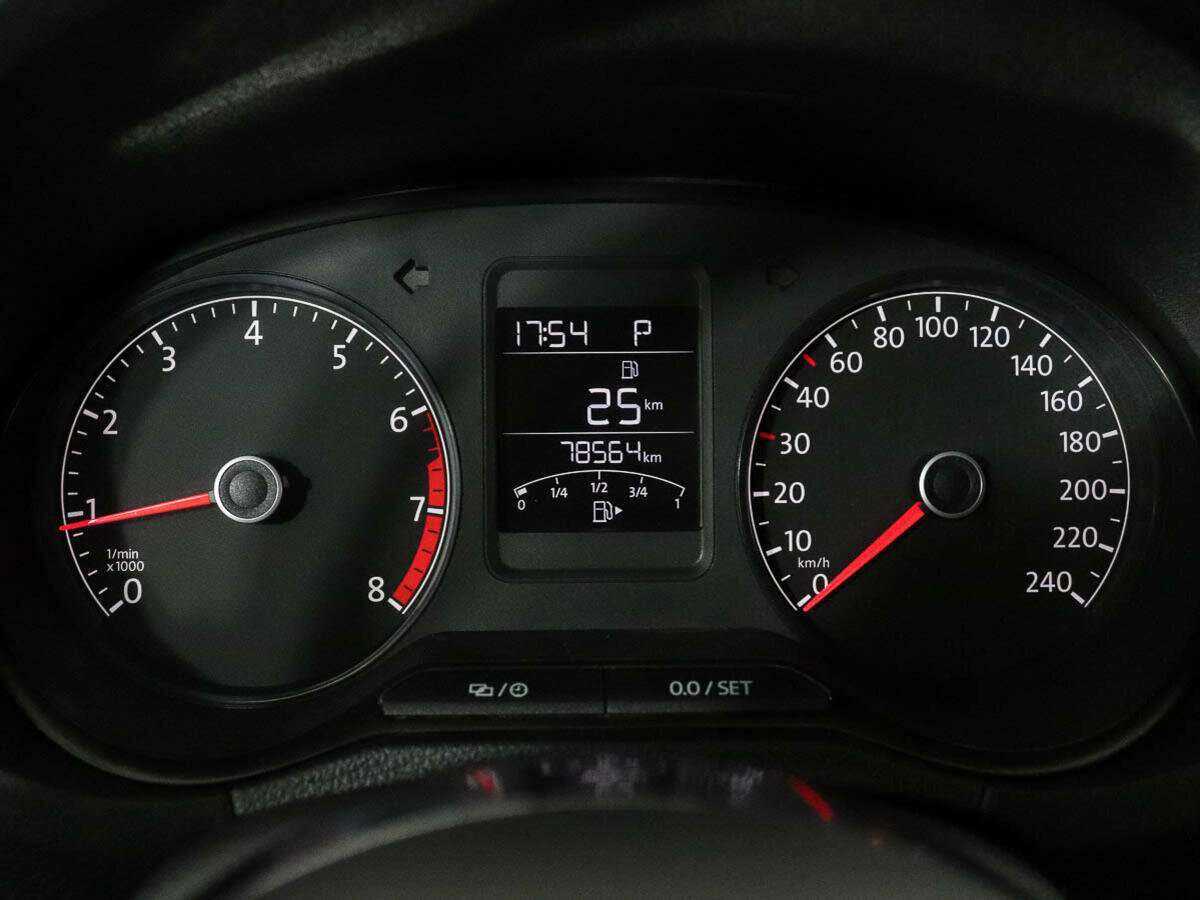 Б/У Фольксваген Поло 2019 года. Фото: #8