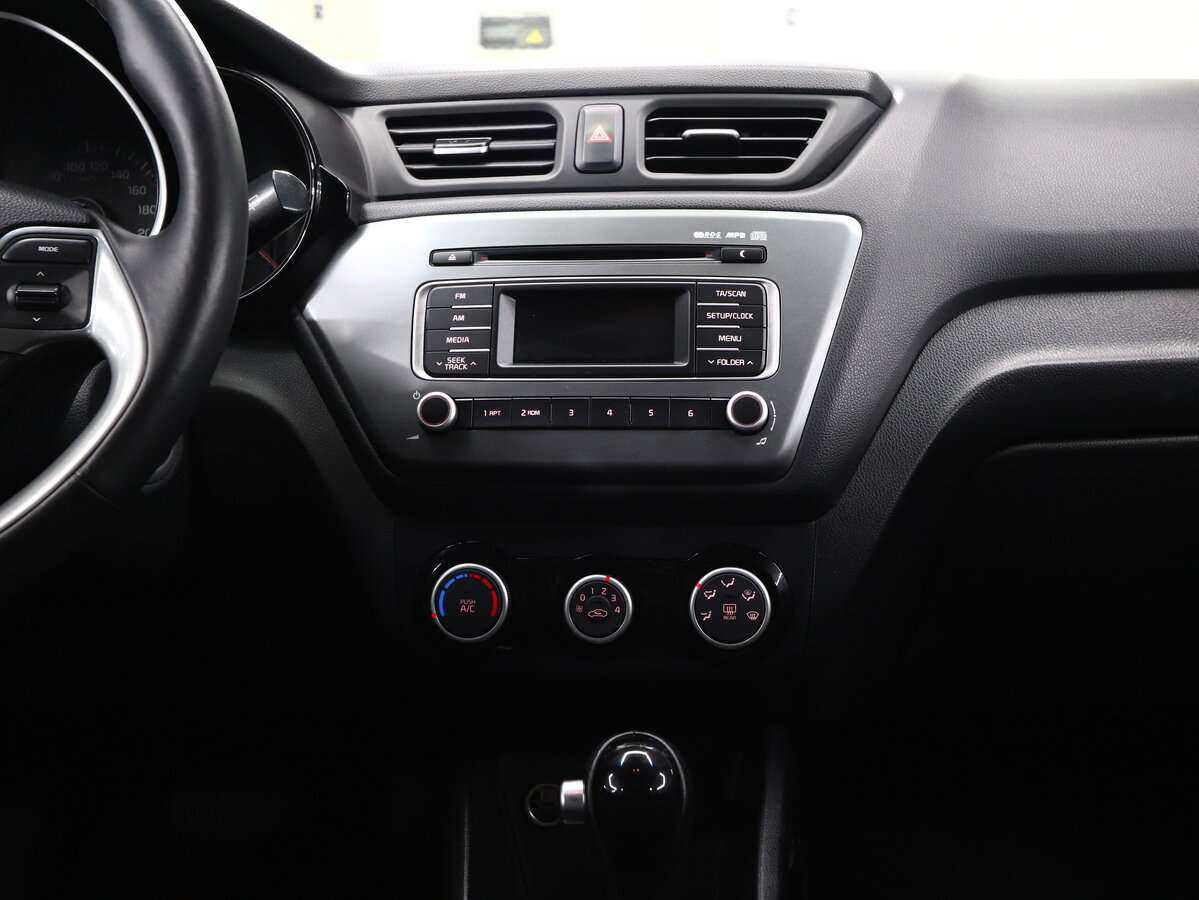 Б/У Киа Рио 2015 года. Фото: #16