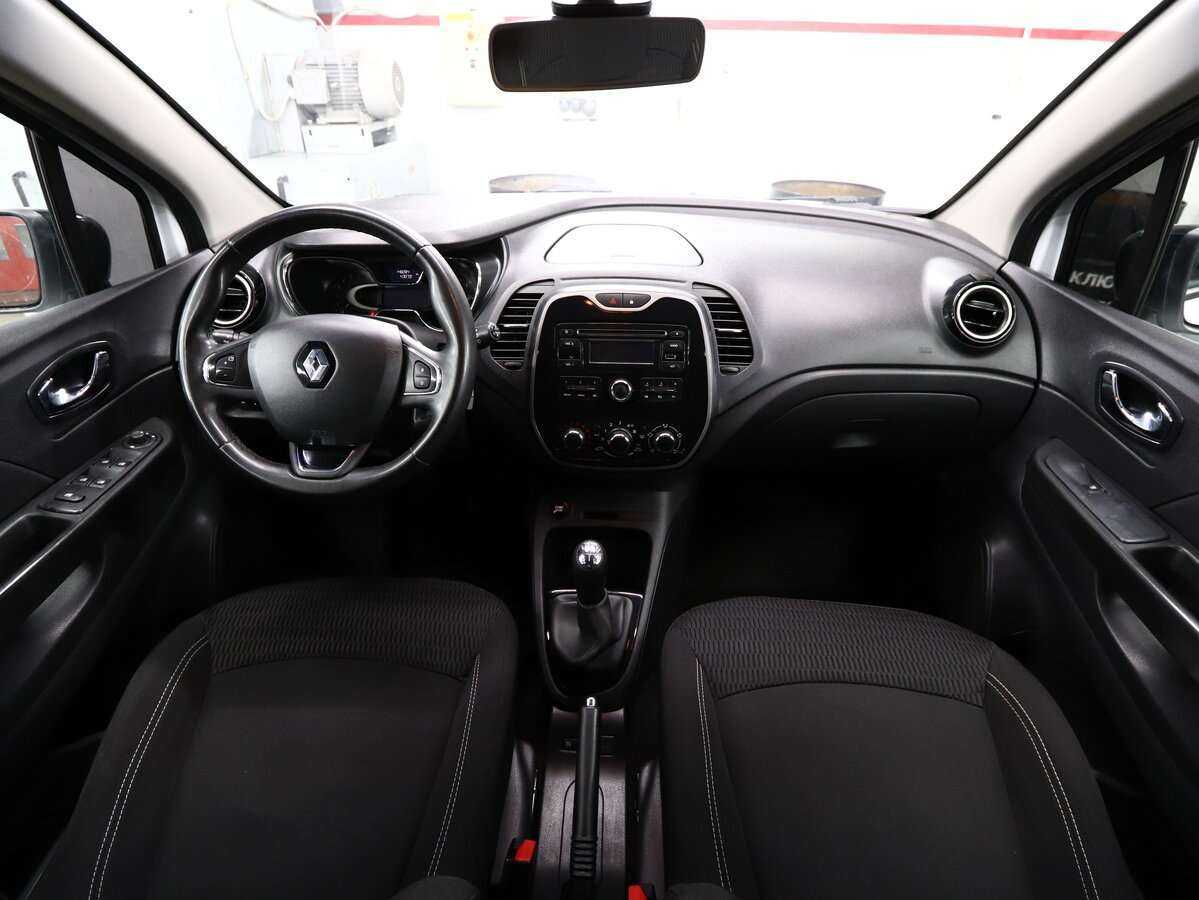 Б/У Рено Каптюр 2017 года. Фото: #11