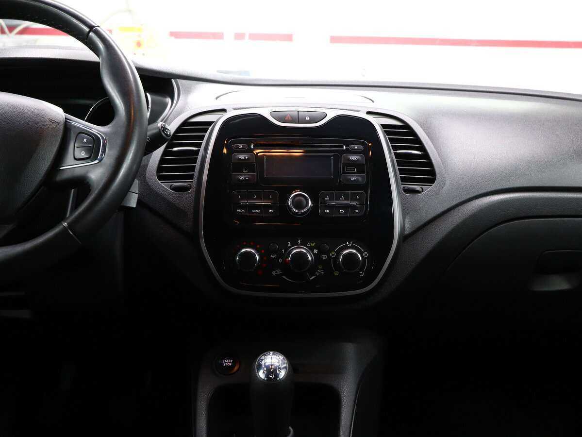 Б/У Рено Каптюр 2017 года. Фото: #13