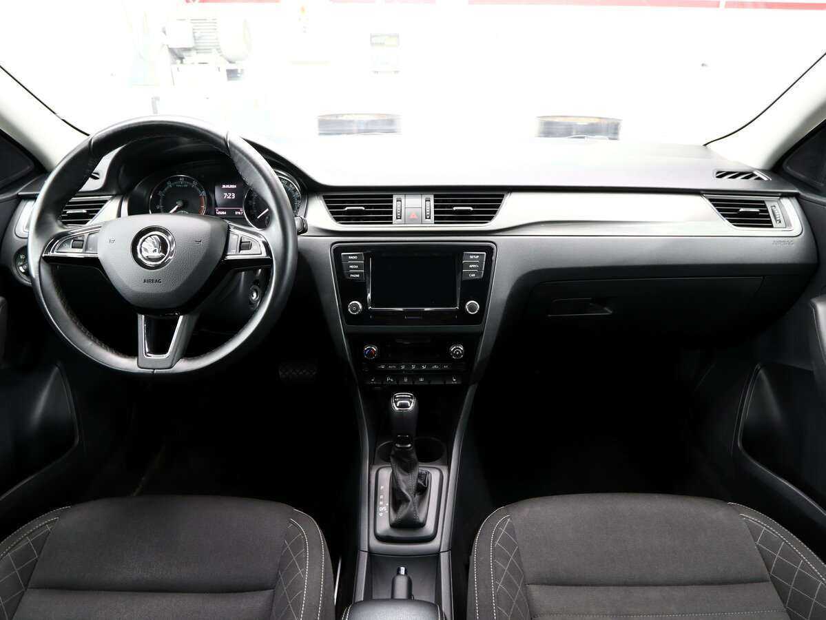 Б/У Шкода Рапид 2018 года. Фото: #12