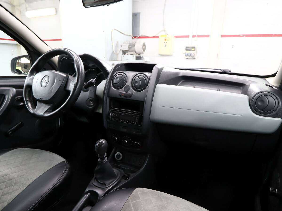 Б/У Рено Дастер 2017 года. Фото: #14