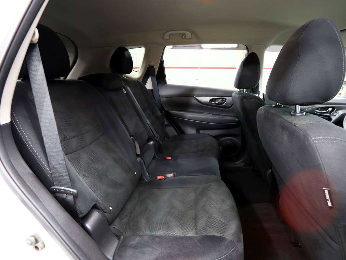 Б/У Ниссан Икс-Трейл 2017 года. Фото: #12