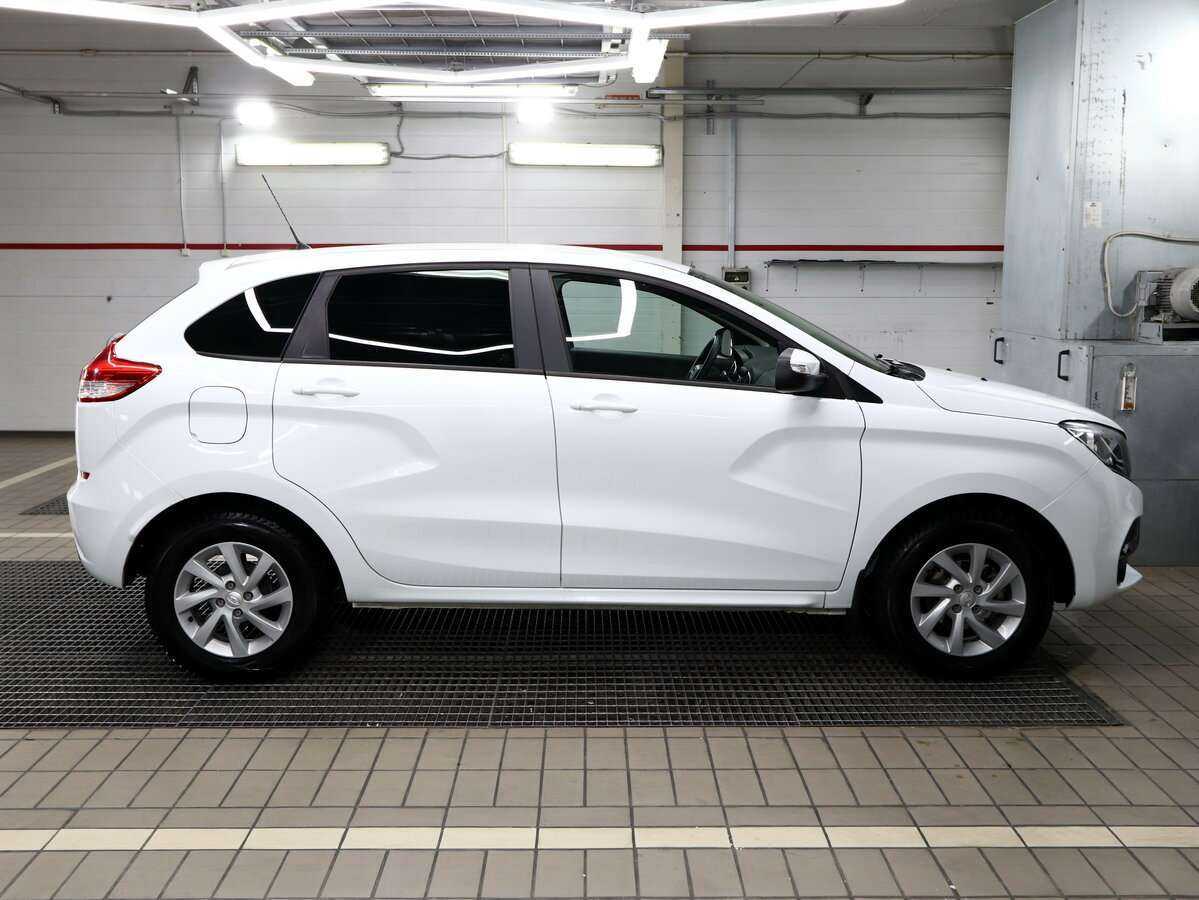 Б/У Лада (ВАЗ) ИКСРЭЙ 2018 года. Фото: #2